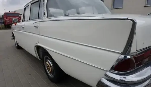 MERCEDES-BENZ 220sb 