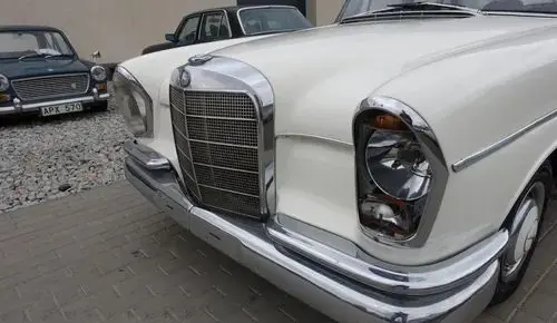 MERCEDES-BENZ 220sb 