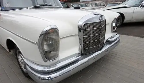 MERCEDES-BENZ 220sb 