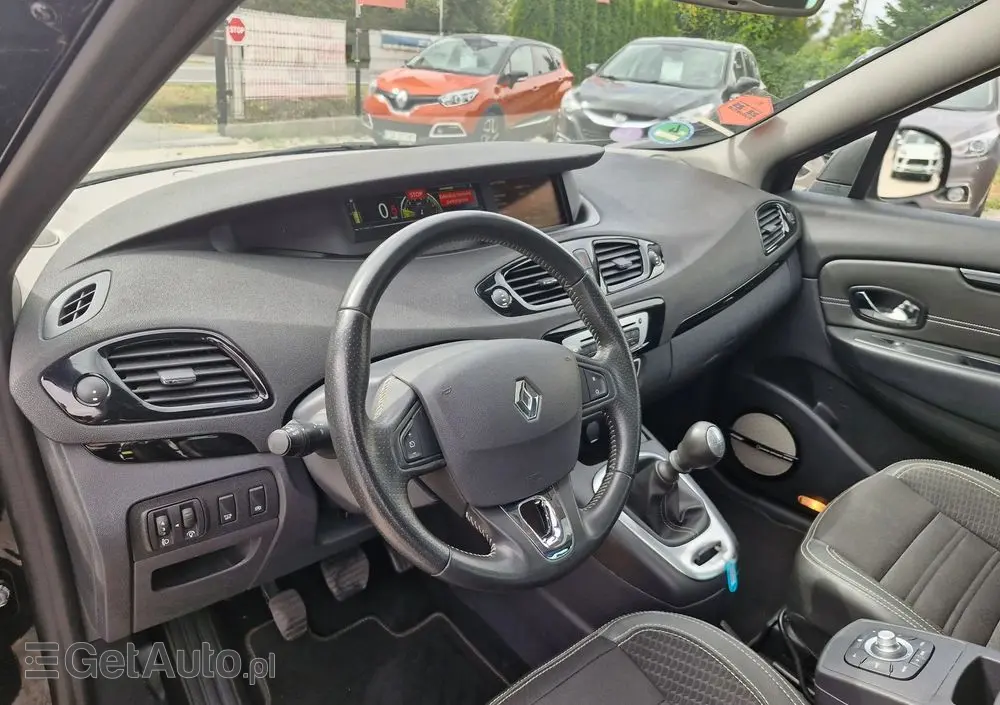 RENAULT Grand Scenic ENERGY TCe 130 BOSE EDITION
