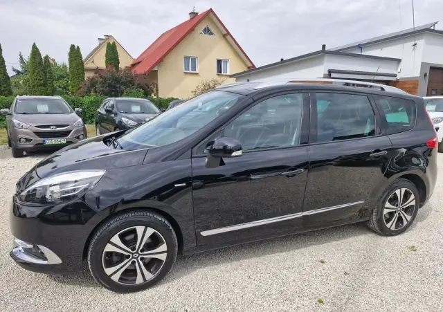 RENAULT Grand Scenic ENERGY TCe 130 BOSE EDITION
