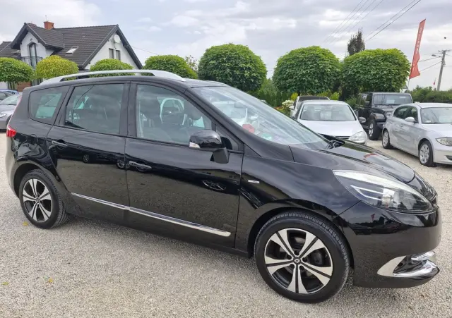 RENAULT Grand Scenic ENERGY TCe 130 BOSE EDITION