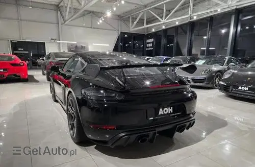 PORSCHE Cayman GT4 RS 