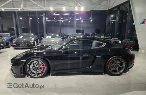 PORSCHE Cayman GT4 RS 