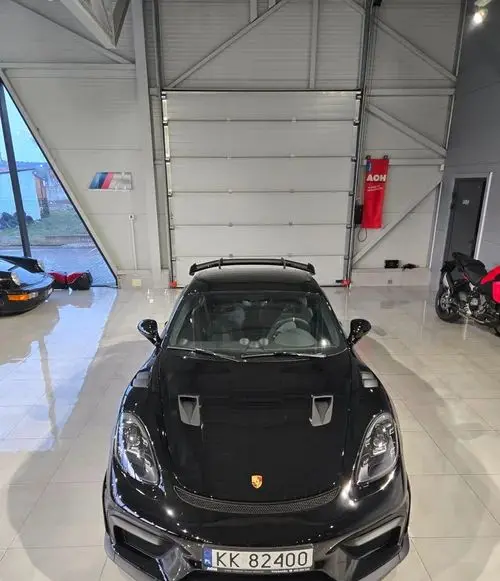 PORSCHE Cayman GT4 RS 
