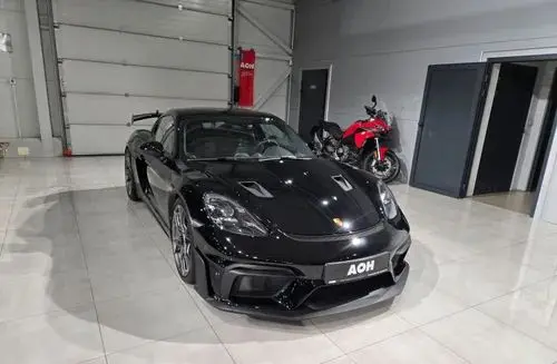 PORSCHE Cayman GT4 RS 