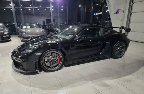 PORSCHE Cayman GT4 RS 