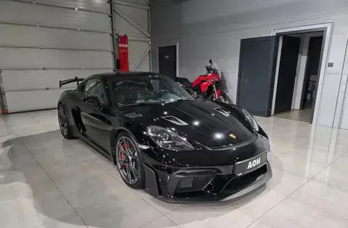 PORSCHE Cayman GT4 RS 