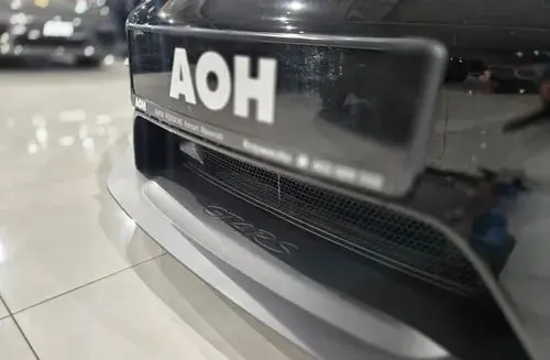 PORSCHE Cayman GT4 RS 