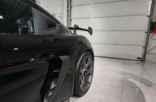 PORSCHE Cayman GT4 RS 