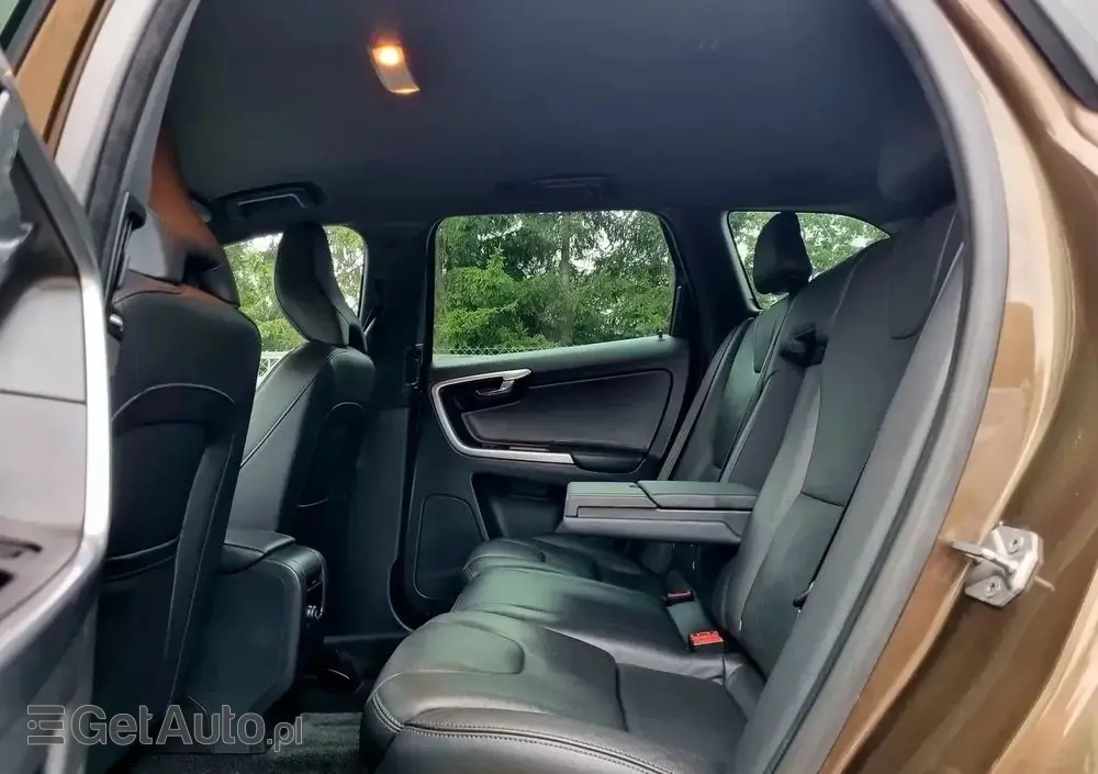 VOLVO XC 60 D3 Geartronic Momentum