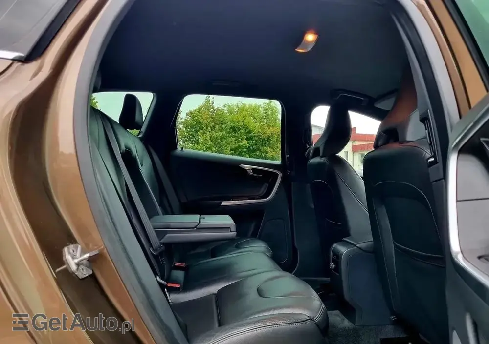 VOLVO XC 60 D3 Geartronic Momentum