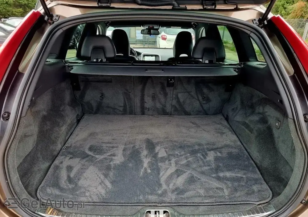 VOLVO XC 60 D3 Geartronic Momentum