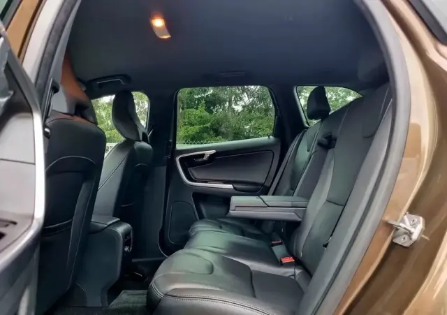 VOLVO XC 60 D3 Geartronic Momentum