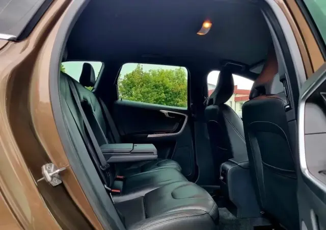 VOLVO XC 60 D3 Geartronic Momentum