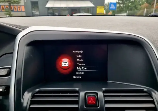 VOLVO XC 60 D3 Geartronic Momentum