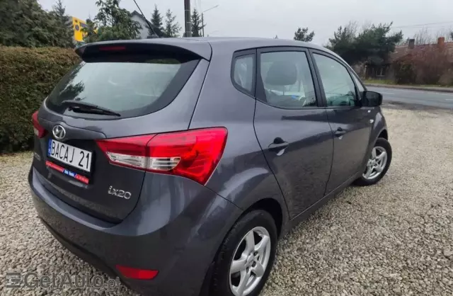 HYUNDAI Ix20 1.4i (90 KM)