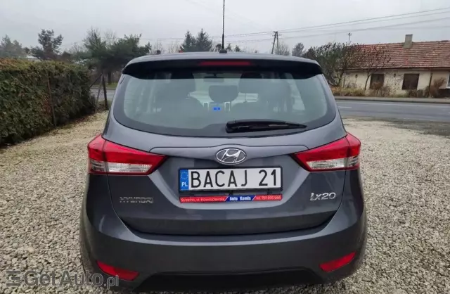HYUNDAI Ix20 1.4i (90 KM)