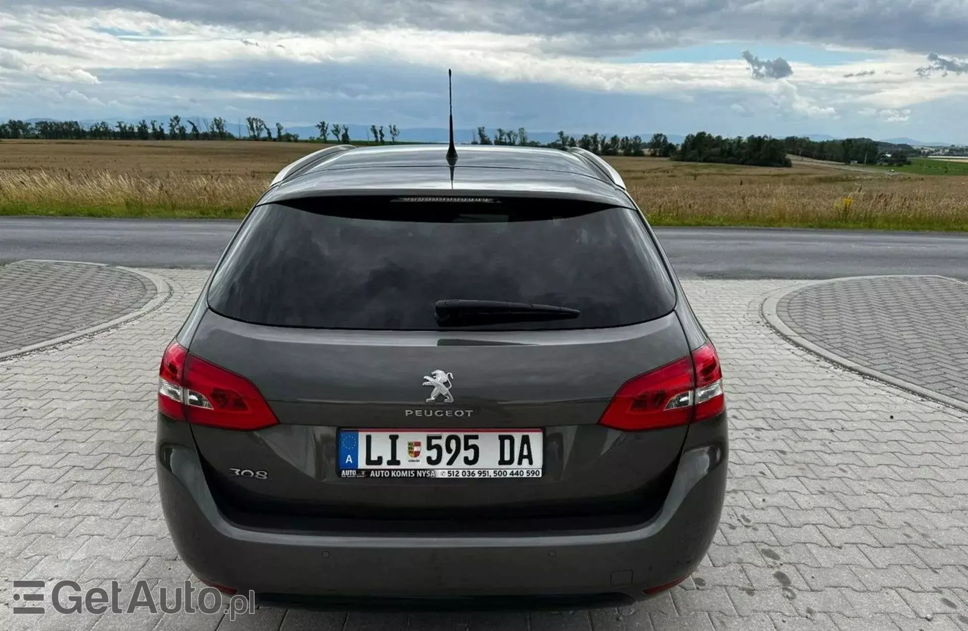PEUGEOT 308 