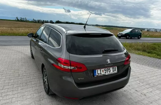 PEUGEOT 308 