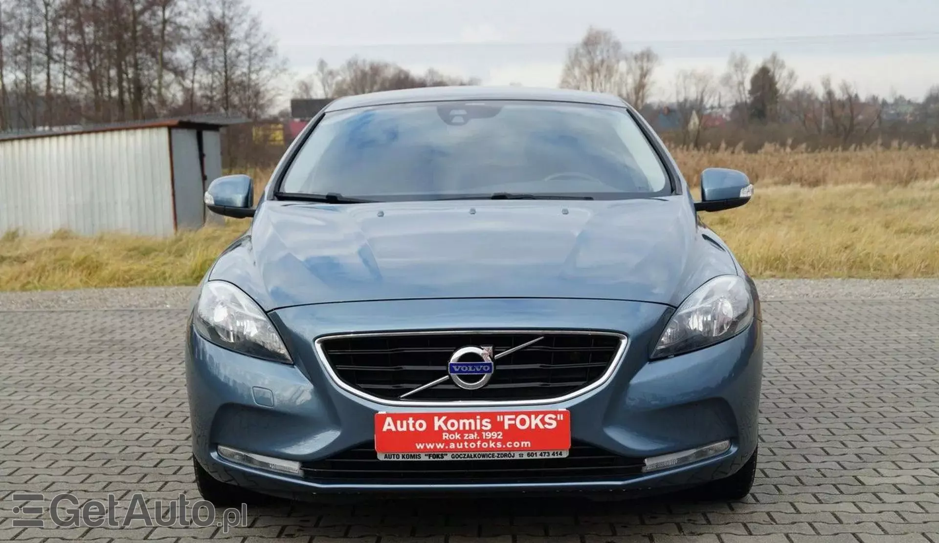 VOLVO V40 