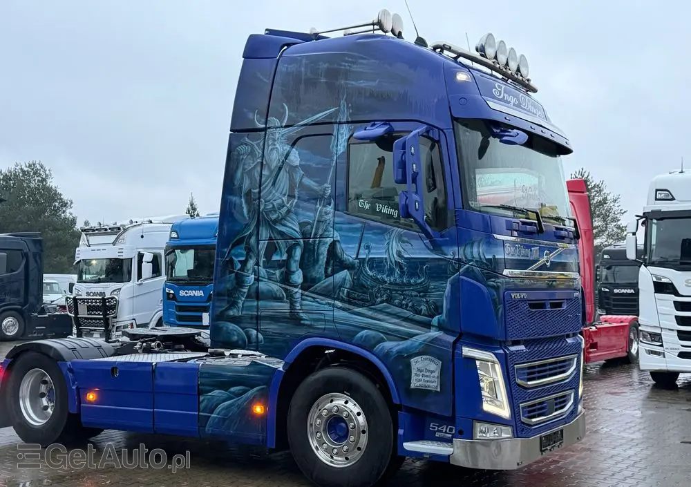 VOLVO 540 XL z Niemiec aerograf TV Show Truck pełne wyposażenie skóry 