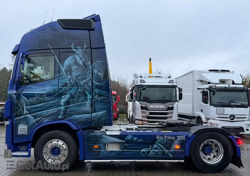 VOLVO 540 XL z Niemiec aerograf TV Show Truck pełne wyposażenie skóry 