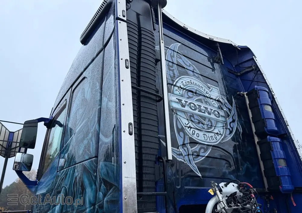 VOLVO 540 XL z Niemiec aerograf TV Show Truck pełne wyposażenie skóry 
