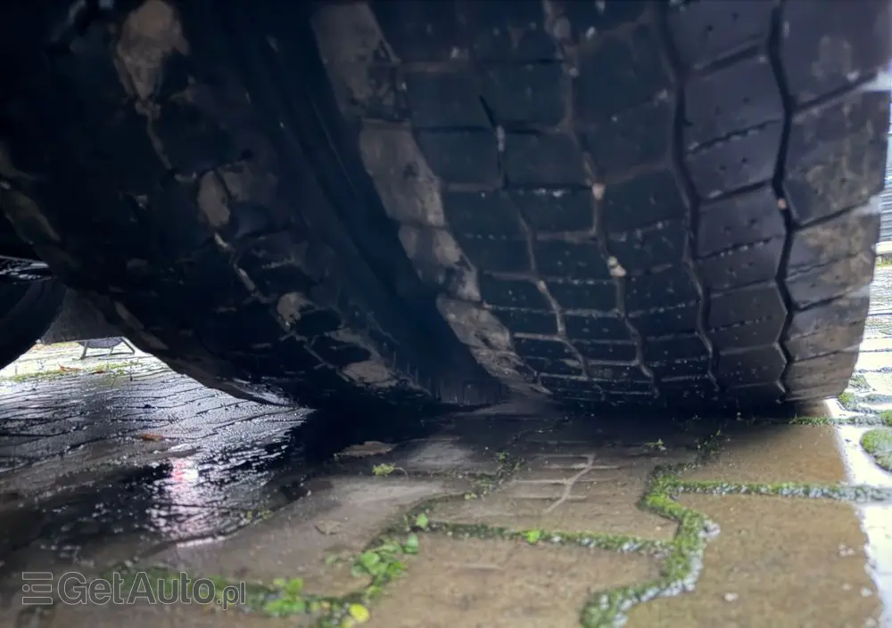 VOLVO 540 XL z Niemiec aerograf TV Show Truck pełne wyposażenie skóry 