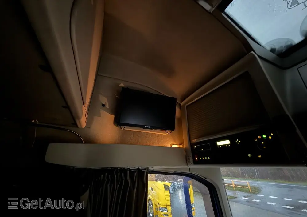 VOLVO 540 XL z Niemiec aerograf TV Show Truck pełne wyposażenie skóry 