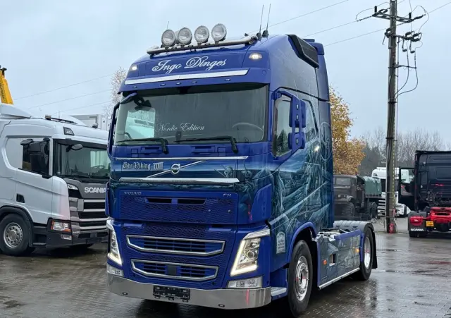 VOLVO 540 XL z Niemiec aerograf TV Show Truck pełne wyposażenie skóry 