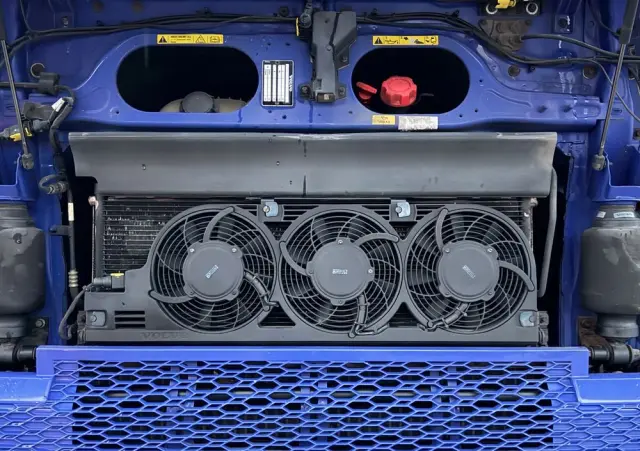 VOLVO 540 XL z Niemiec aerograf TV Show Truck pełne wyposażenie skóry 