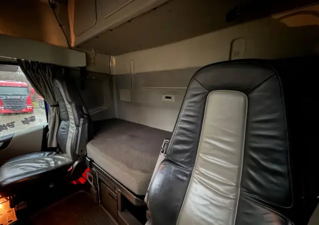 VOLVO 540 XL z Niemiec aerograf TV Show Truck pełne wyposażenie skóry 