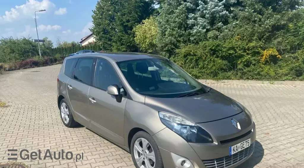 RENAULT Grand Scenic 