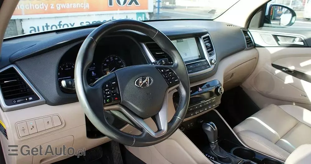 HYUNDAI Tucson 