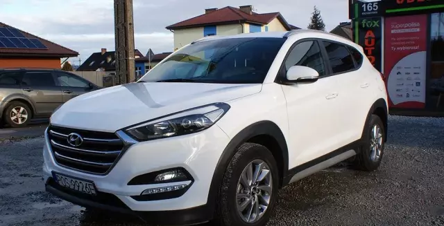 HYUNDAI Tucson 