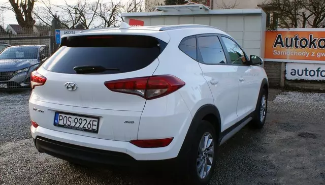 HYUNDAI Tucson 