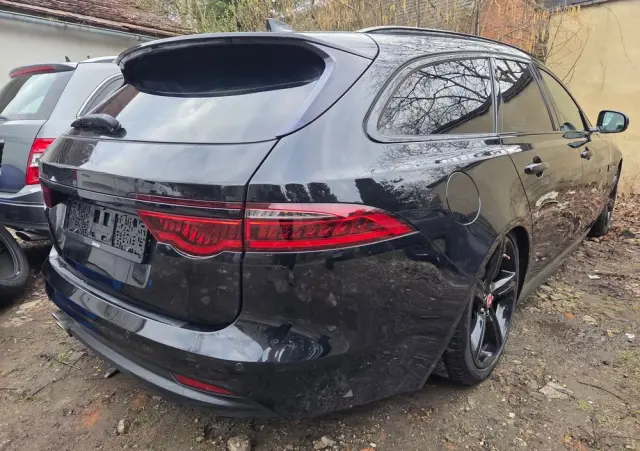 JAGUAR XF 20d R-Sport