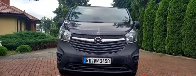 OPEL Vivaro 