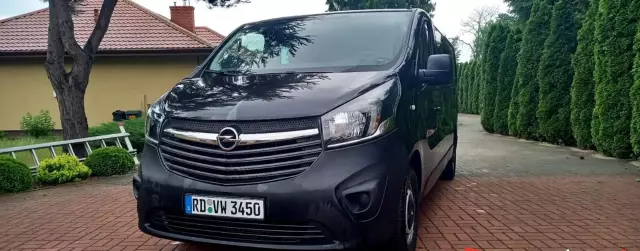 OPEL Vivaro 