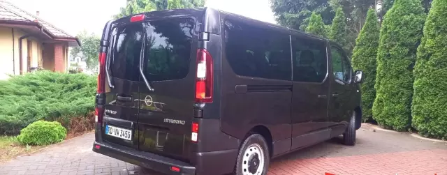 OPEL Vivaro 