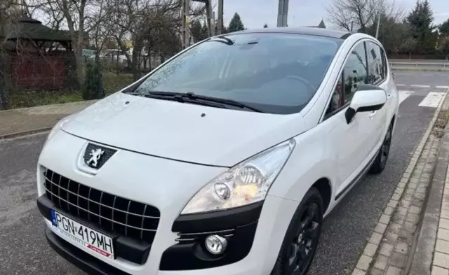 PEUGEOT 3008 