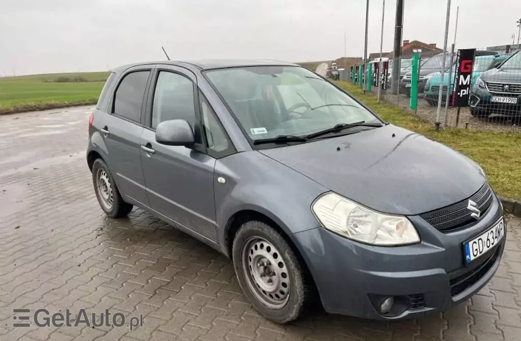 SUZUKI Sx4 