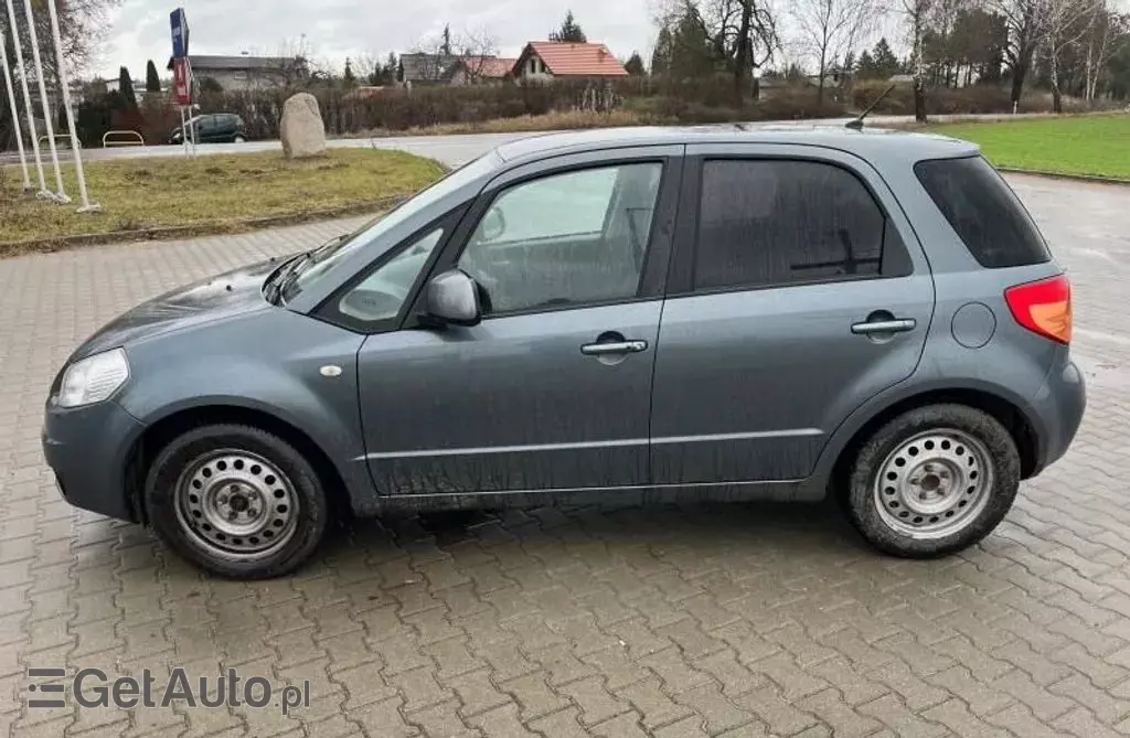SUZUKI Sx4 