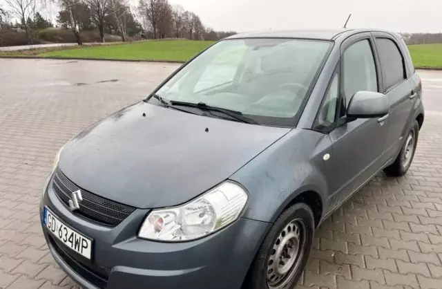 SUZUKI Sx4 