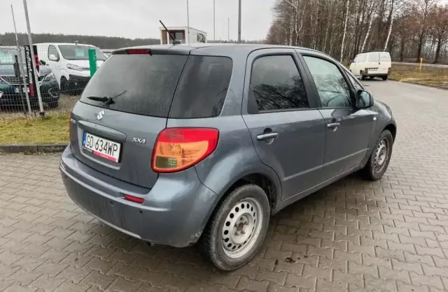 SUZUKI Sx4 