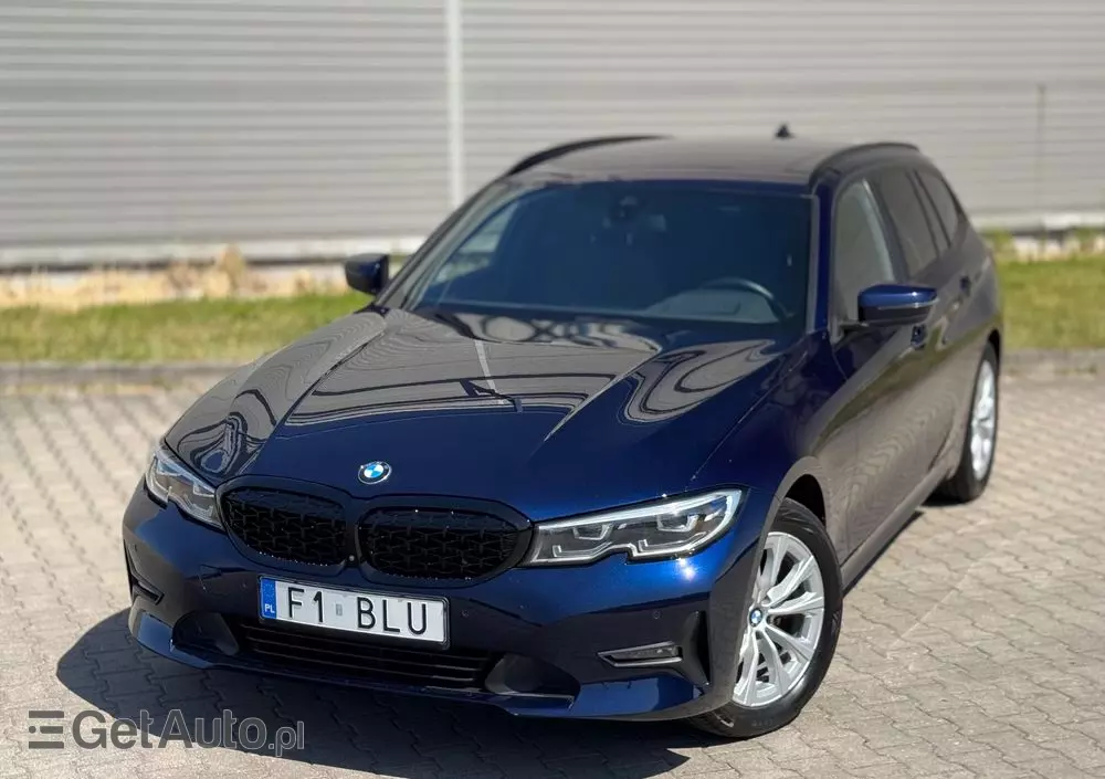 BMW Seria 3 320d xDrive Sport Line Shadow