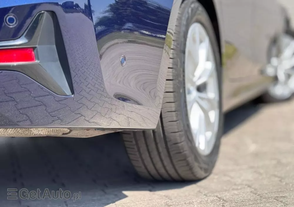 BMW Seria 3 320d xDrive Sport Line Shadow