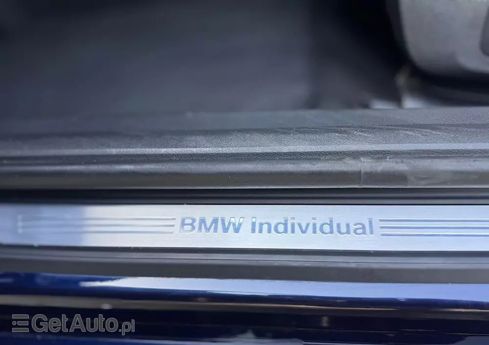 BMW Seria 3 320d xDrive Sport Line Shadow