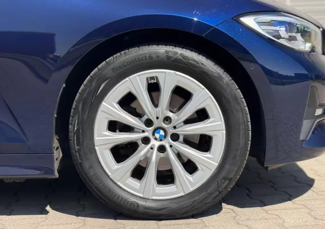 BMW Seria 3 320d xDrive Sport Line Shadow